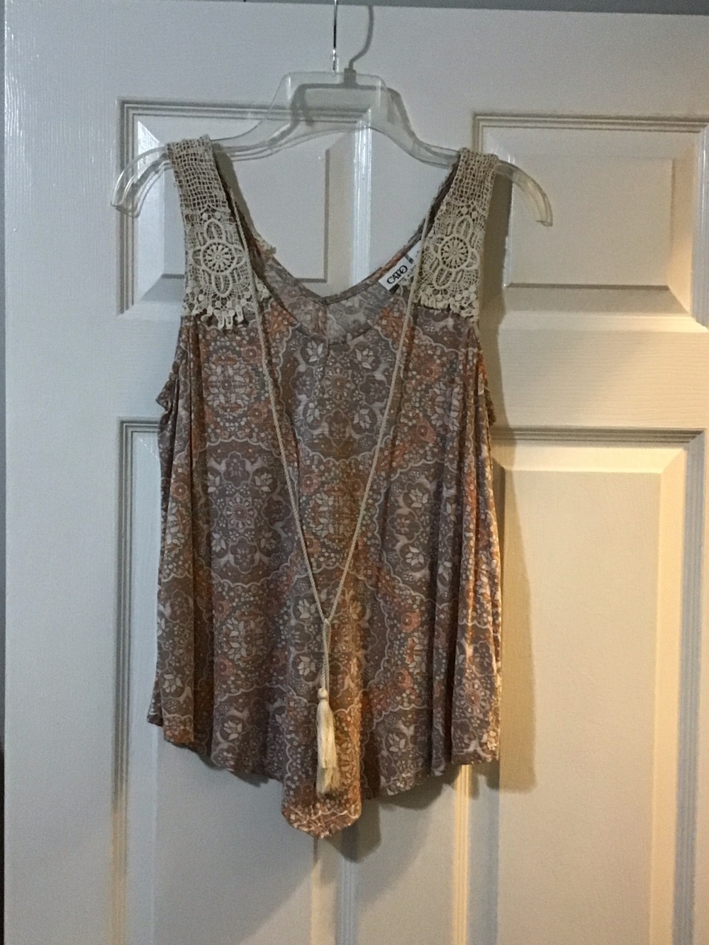 Cato Crochet-Shoulder Paisley Tank in Tan & Cream